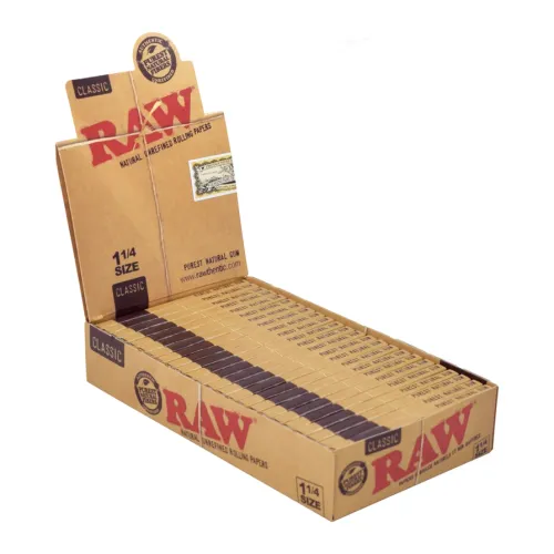 RAW Classic Natural 1 1/4" Rolling Paper