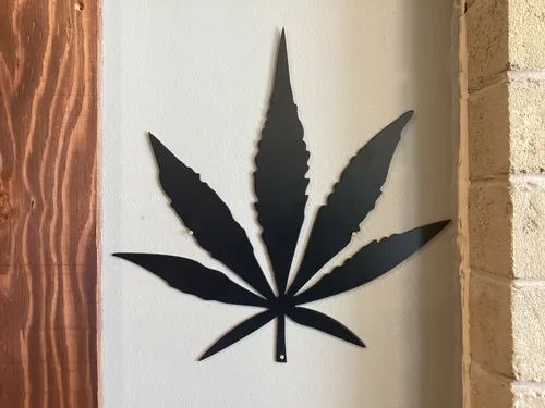 Cannabis Leaf