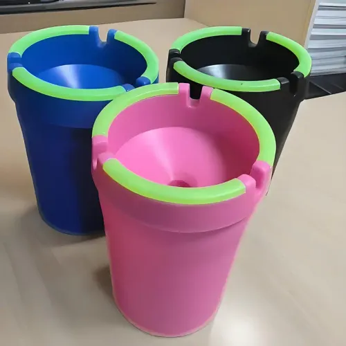 Glow-In-The-Dark Self-Extinguishing Ashtray Glow-In-The-Dark Self-Extinguishing Ashtray