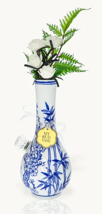 My Bud Vase Luck Water Pipe